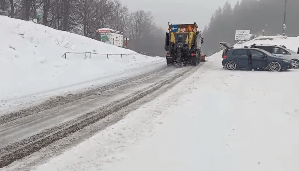 Cod galben de ninsori abundente și viscol în zona de munte a județului Suceava